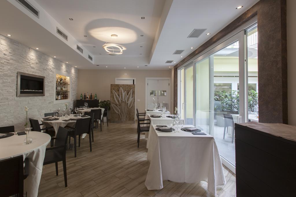 Bhl Boutique Rooms Legnano Exterior photo