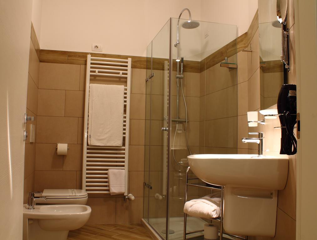 Bhl Boutique Rooms Legnano Room photo