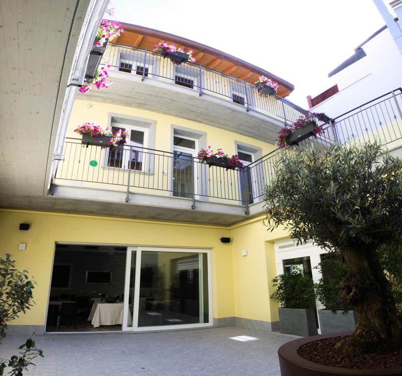 Bhl Boutique Rooms Legnano Exterior photo