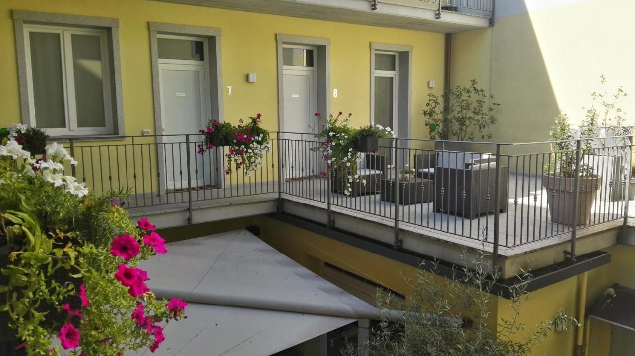 Bhl Boutique Rooms Legnano Exterior photo
